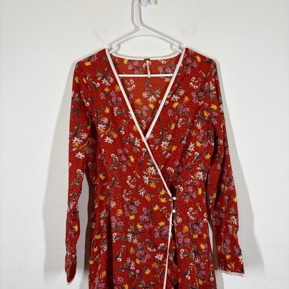Free People Covent Garden Floral Wrap Midi Dress Size 6 - Picture 6 of 12